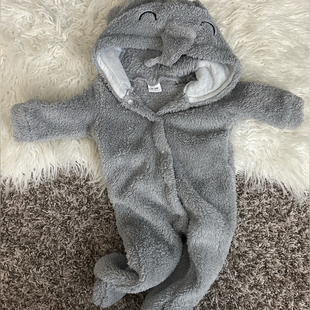 Elephant winter suit, 3 months.